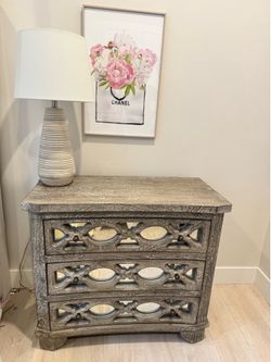 3-Drawer Accent Chest / Nightstand