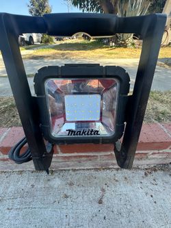 Makita Light