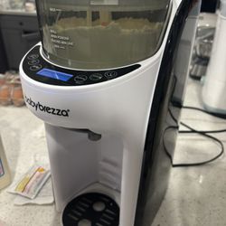 Baby Brezza New and Improved Formula Pro Advanced Formula Dispenser Machine - Automatically Mix a Warm Formula Bottle Instantly - Easily Make Bottle 