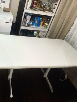 Mesa todo uso o Para fiestas