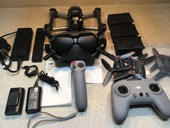 DJI FPV Flymore Combo with Motion Controller Perfect Cond. Must See