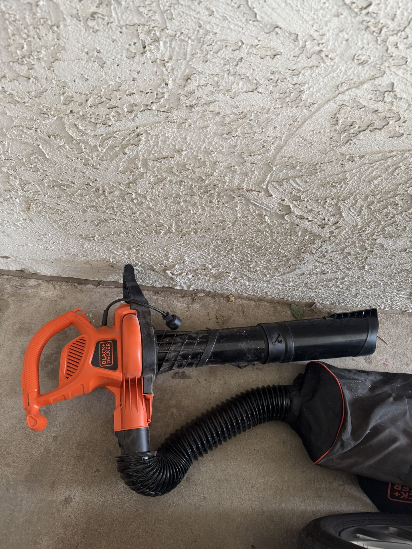 Black and Decker Leaf Blower