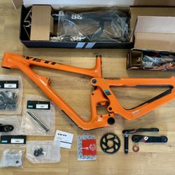 2019 Yeti SB150 Medium Frame With Parts & Cascade Link