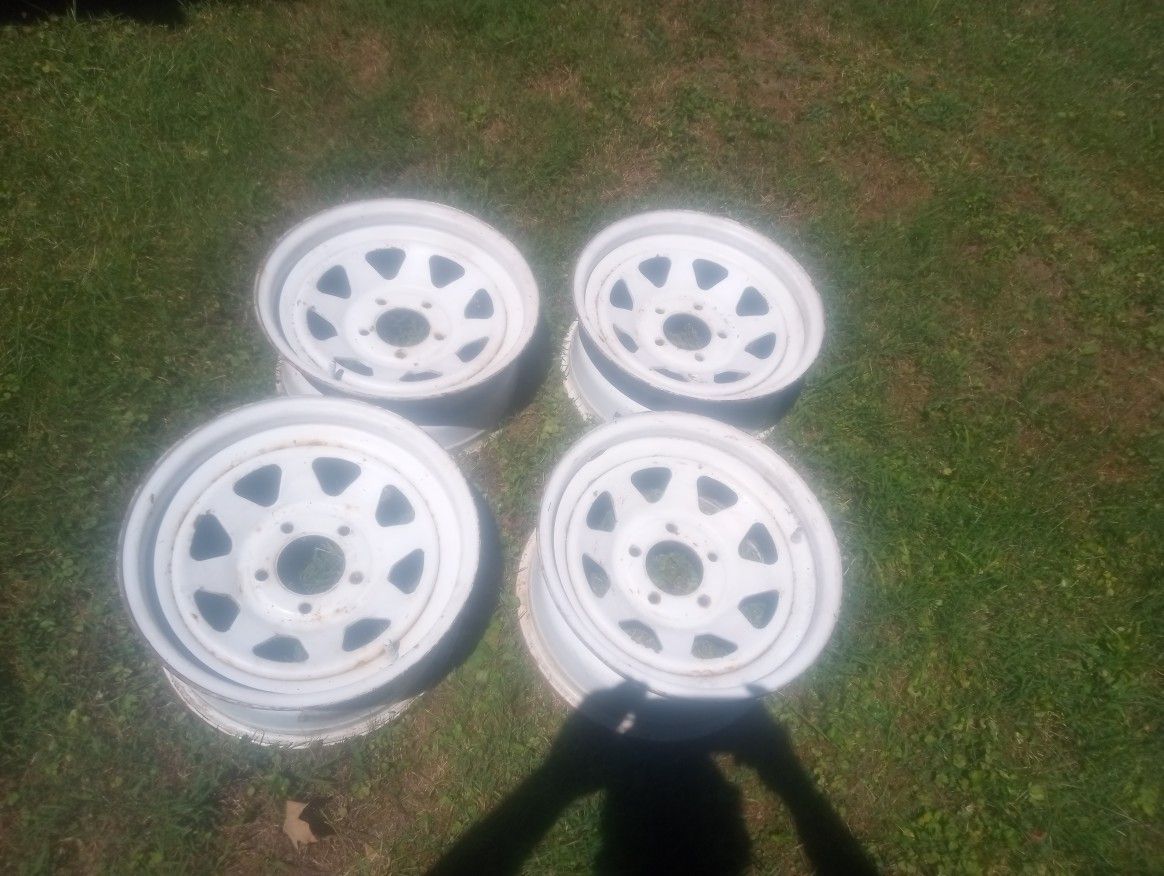 Chevy Silverado 5 Lug 15x8 Wagon Wheels