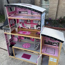 Barbie House 