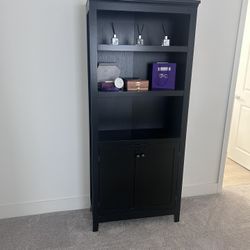 Bookcase 