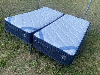 2 Xl Twin Mattresses 