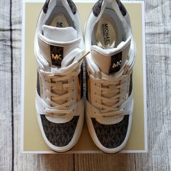 Michael Kors Georgie Trainer Size 8.5