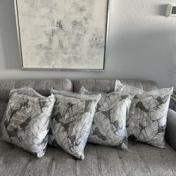 Set Of 4 Indoor/outdoor Decorative  Pillows New 