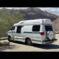 Leisure Travel Van – B350 Freedom Wide Body Motorhome- Class B Camper Van