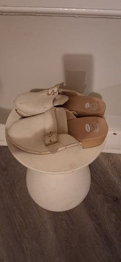 Ladies clogs