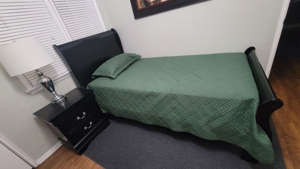 Twin Bed