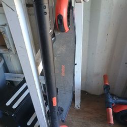 segway ninebot es1l electric kick scooter 250w motor 12.4 mile range & 12.4 mph