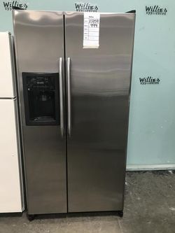 GE STAINLESS STEEL SIDE BY SIDE REFRIGERATOR