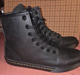 Dr. Martens Sheridan