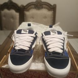 Knu Skool Navy/True White