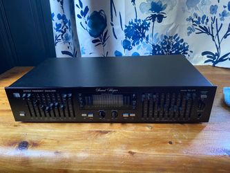 ADC  EQ SS- 315 10- Band Stereo graphic equalizer and spectrum analyzer.
