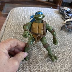 2002 Playmates TMNT Leonardo 4.5" Figure Mirage Studios 1459