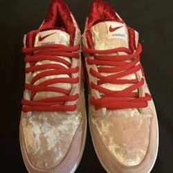 Nike SB Dunk Low StrangeLove