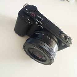 Sony ZV-E10 + 16-50mm Lens –Mint Condition