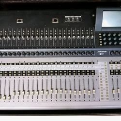 Mackie TT24  Digital Mixing Console & DS3232 Digital Snake