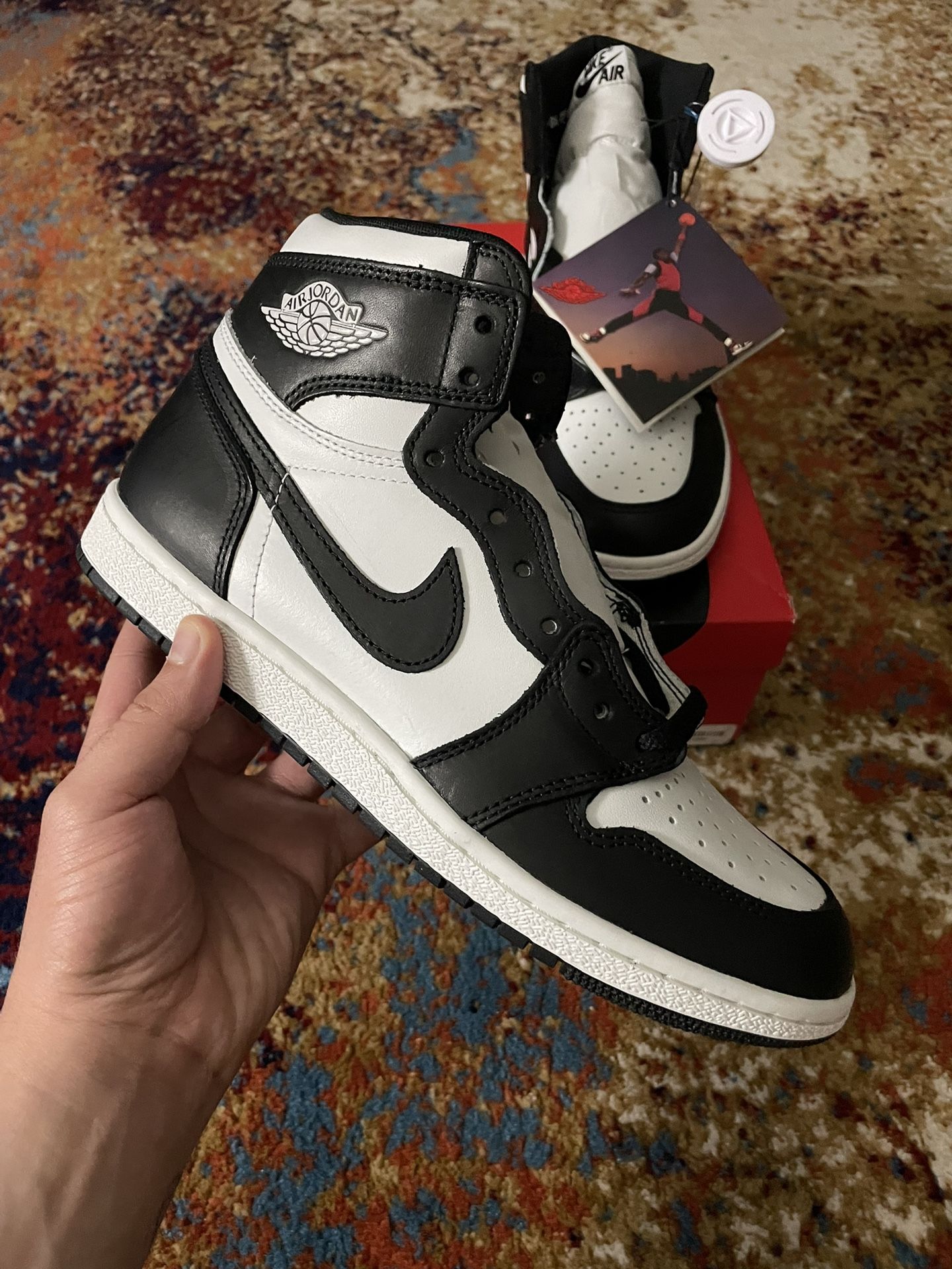 Jordan Retro 1 85 Black & White