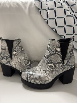 Snakeskin Patterned Ankle Boots with Block Heel
