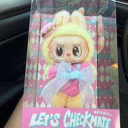 labubu checkmate queen