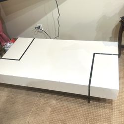 Modern White Coffee Table 