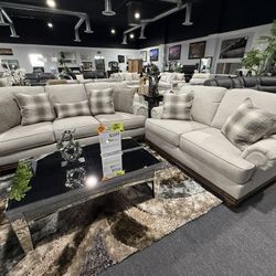 2 Pc Sofa And Loveseat 