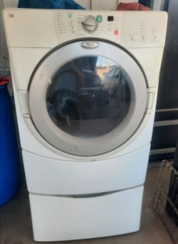 Lg Stove with cook top GE dryer