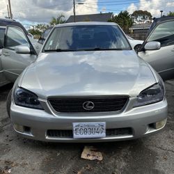 2002 Lexus IS