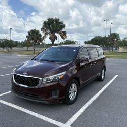 2016 KIA Sedona