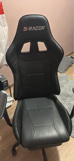 Gaming chair