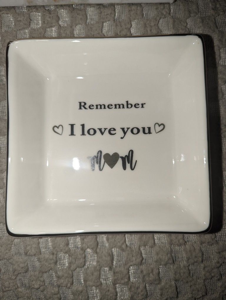 Brand New Trinket Tray For Mom! Merry Xmas
