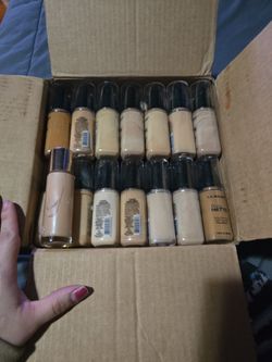 L.A Colors Foundation 2×$5.00