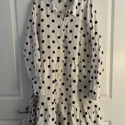 Ava & Viv Black and White Polka Dot Top size 3x