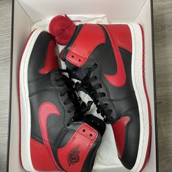 Jordan 1 High “Bred ‘85” Size 11 In Men