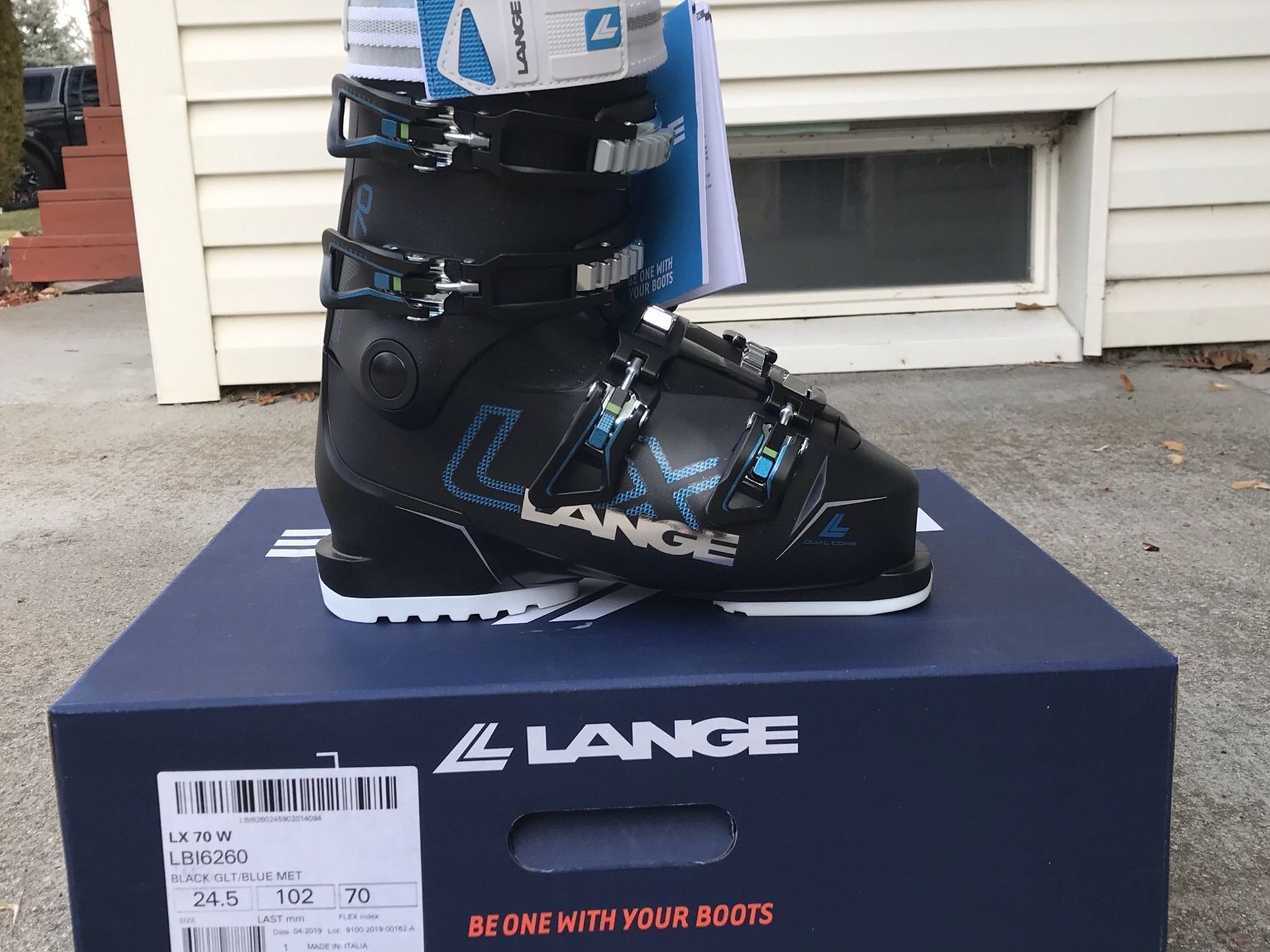 New Lange LX 70 Women’s ski boots ( 24.5)