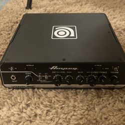 Ampeg Venture V7 Bass Amp 700w