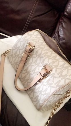 Michael Kors purse & matching wallet