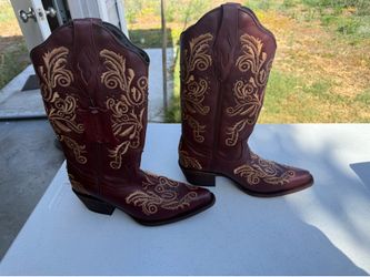 Indomable’s Cowboy Boots