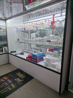 4FT Showcase "Product Not Included"