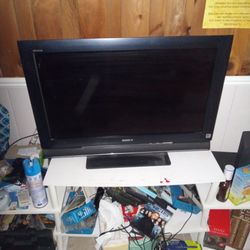 32" Television 