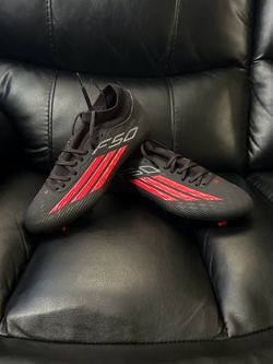 Soccer cleats