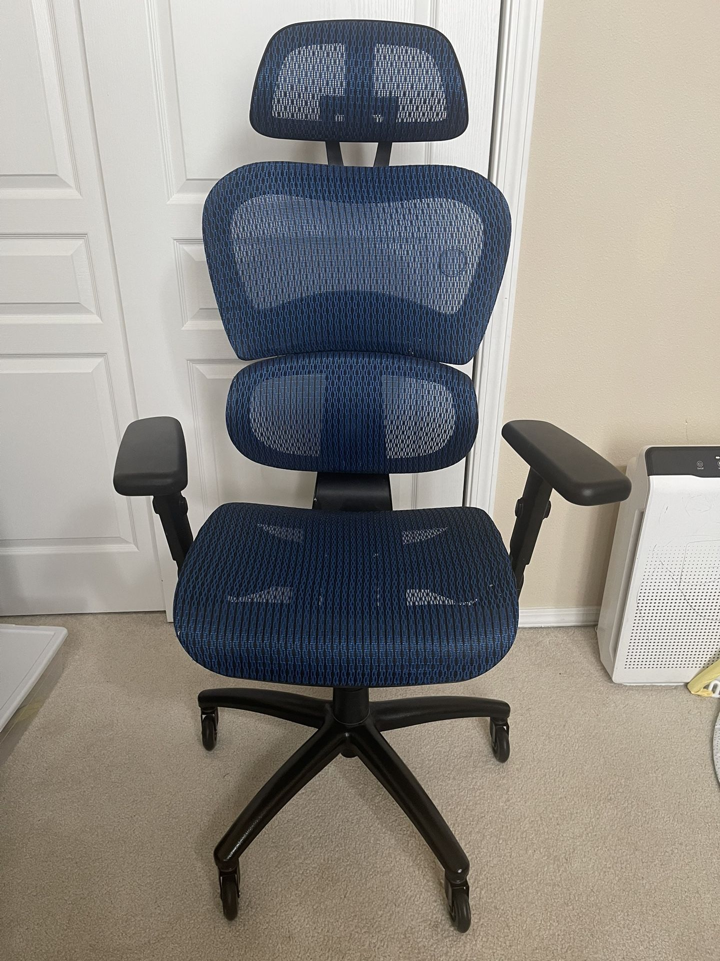 Mesh office Chair