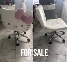 Hello Kitty Chair