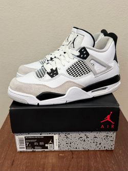 Jordan 4 Military Black Size 7y