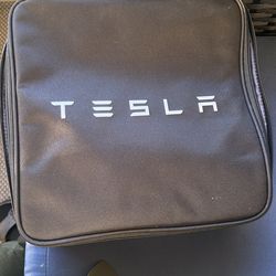 Tesla mobile charger