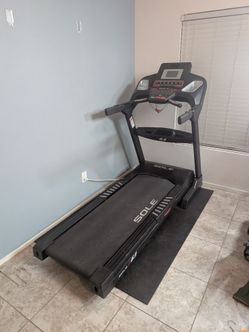 Sole F63 Treadmill